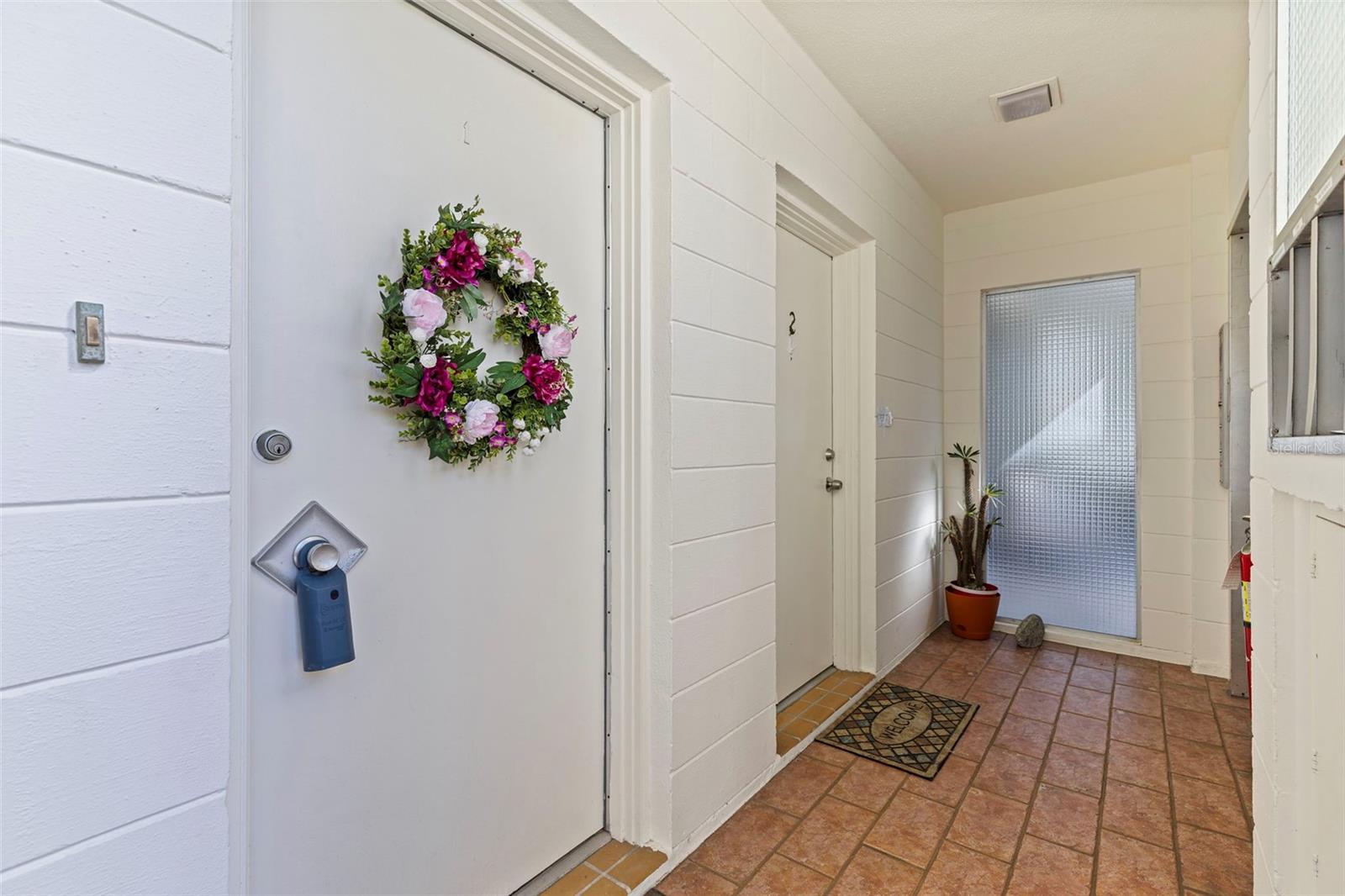 Image 3 of 38 For 1036 North Shore Drive Ne 1