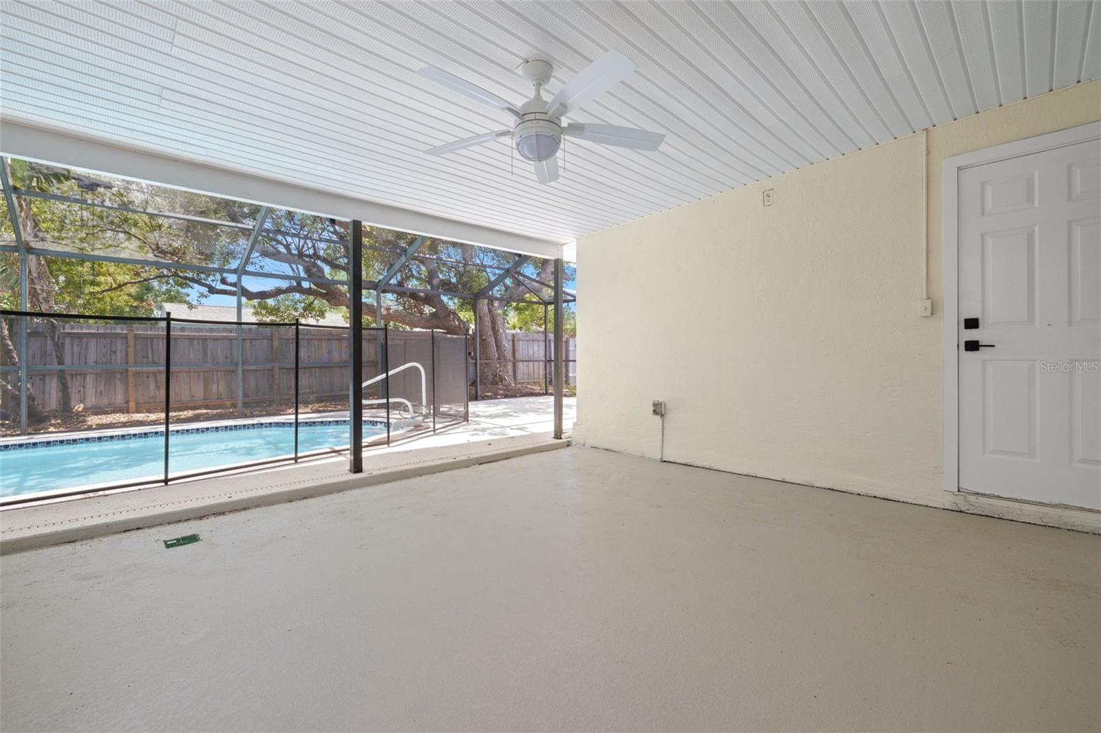 Image 29 of 35 For 2066 62nd Place S