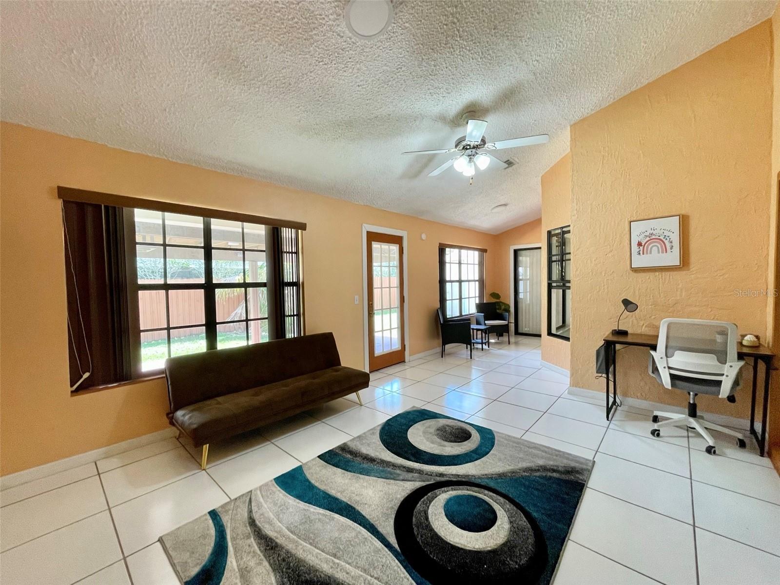 Image 14 of 34 For 4710 Cresson Court