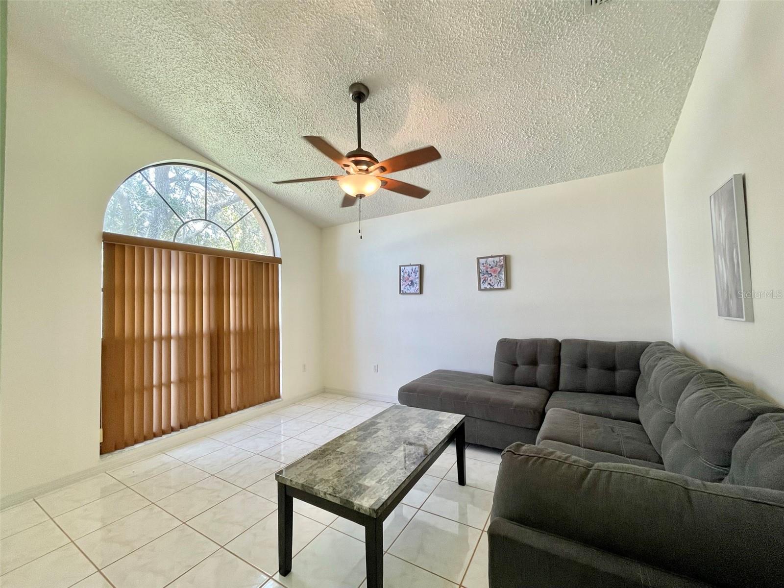 Image 19 of 34 For 4710 Cresson Court