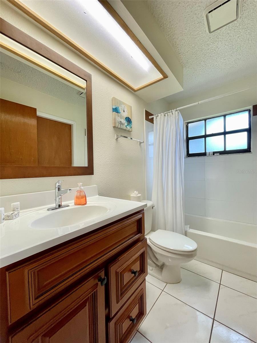 Image 30 of 34 For 4710 Cresson Court