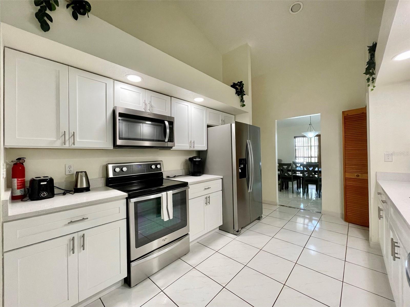 Image 6 of 34 For 4710 Cresson Court