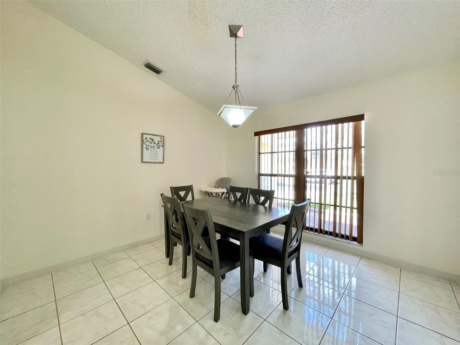 Image 9 of 34 For 4710 Cresson Court