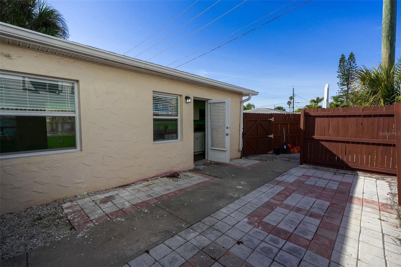 Image 20 of 31 For 115 145th Avenue E 4