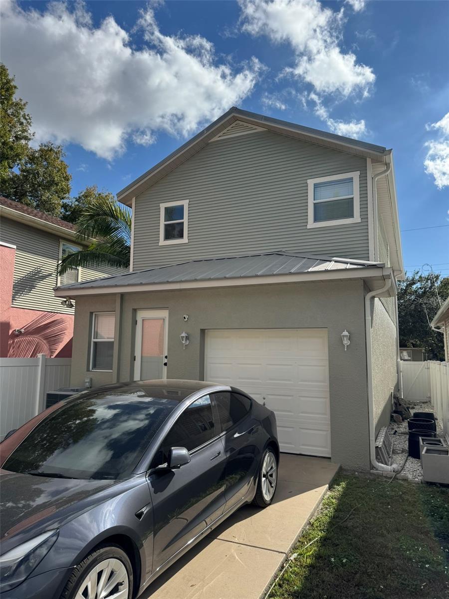 Image 7 of 16 For 2117 Spruce Street