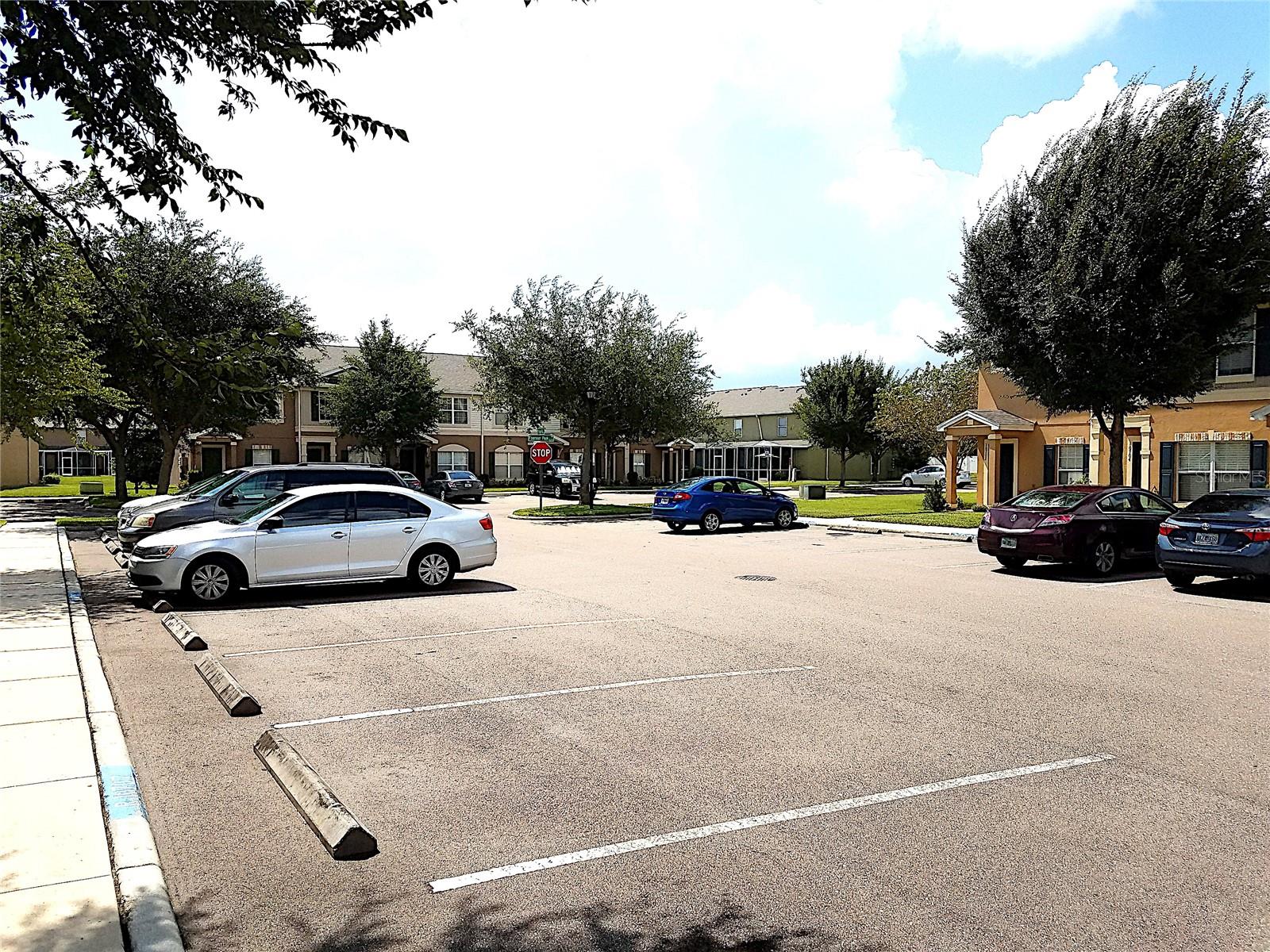 Image 29 of 31 For 10709 Chesham Hill Court