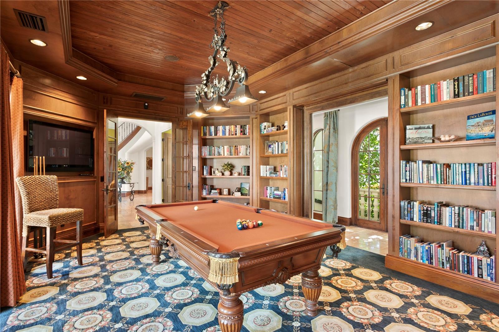 Image 22 of 71 For 25 Spanish Main Street