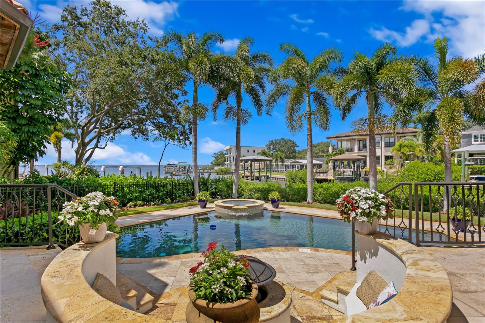 Image 47 of 71 For 25 Spanish Main Street