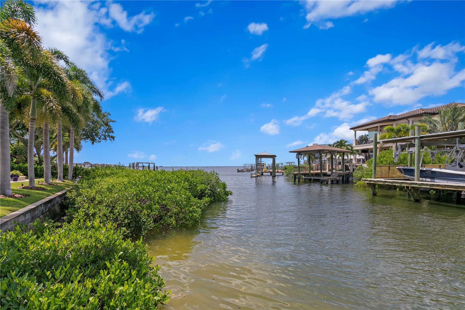 Image 62 of 71 For 25 Spanish Main Street