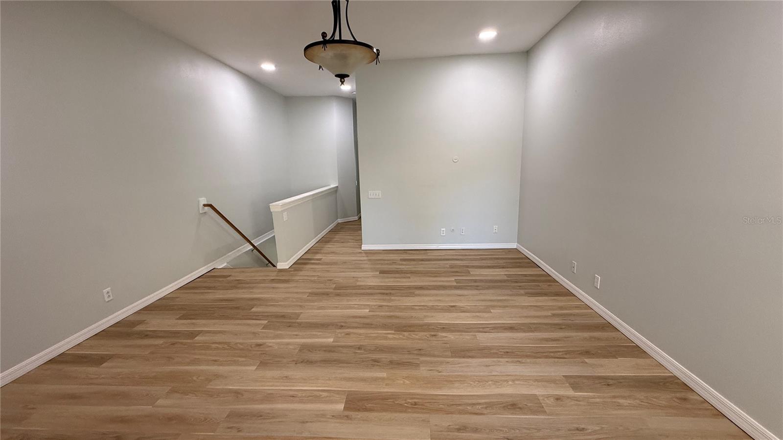 Image 11 of 23 For 3342 Covered Bridge Drive W