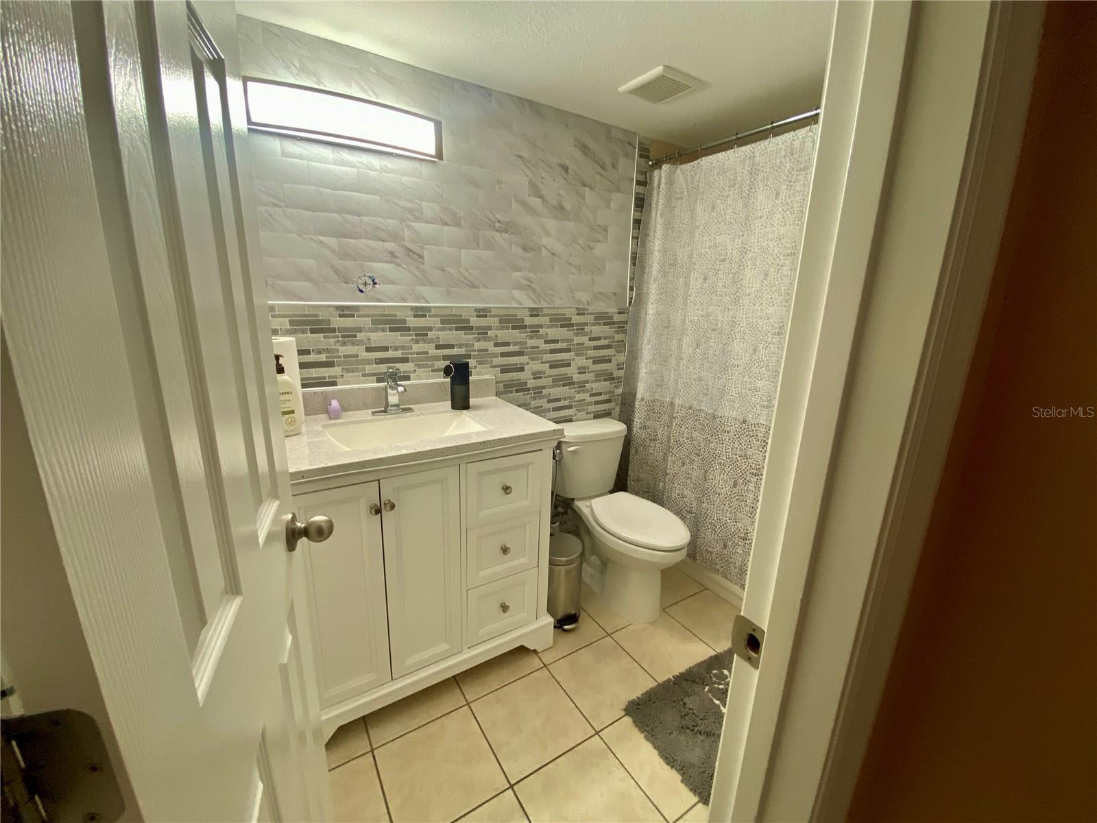 Image 13 of 28 For 3845 Lake Drive 191