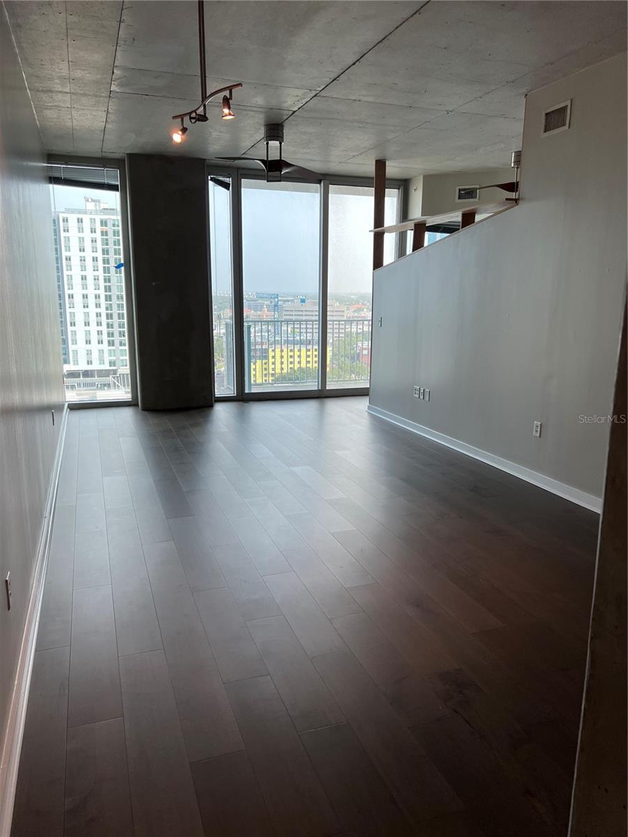 Image 13 of 19 For 777 Ashley Drive 1511