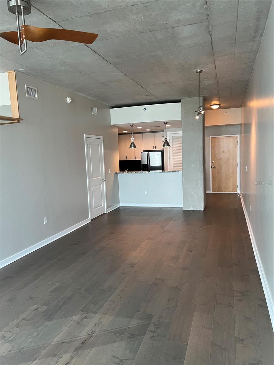 Image 14 of 19 For 777 Ashley Drive 1511