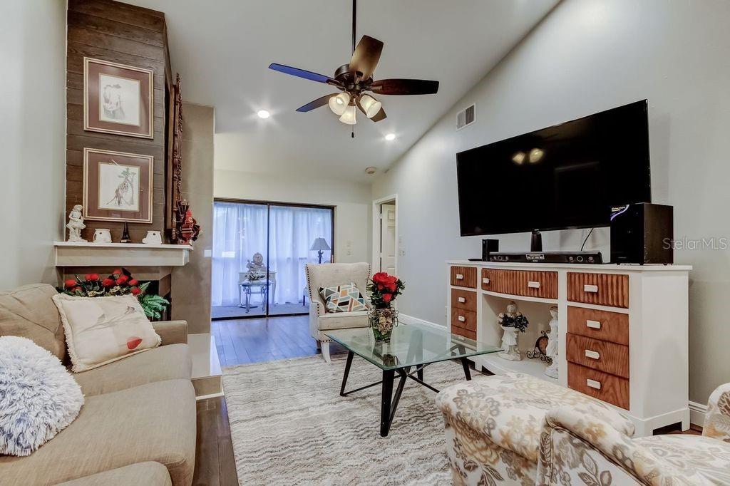 Image 14 of 31 For 3163 Landmark Drive 623