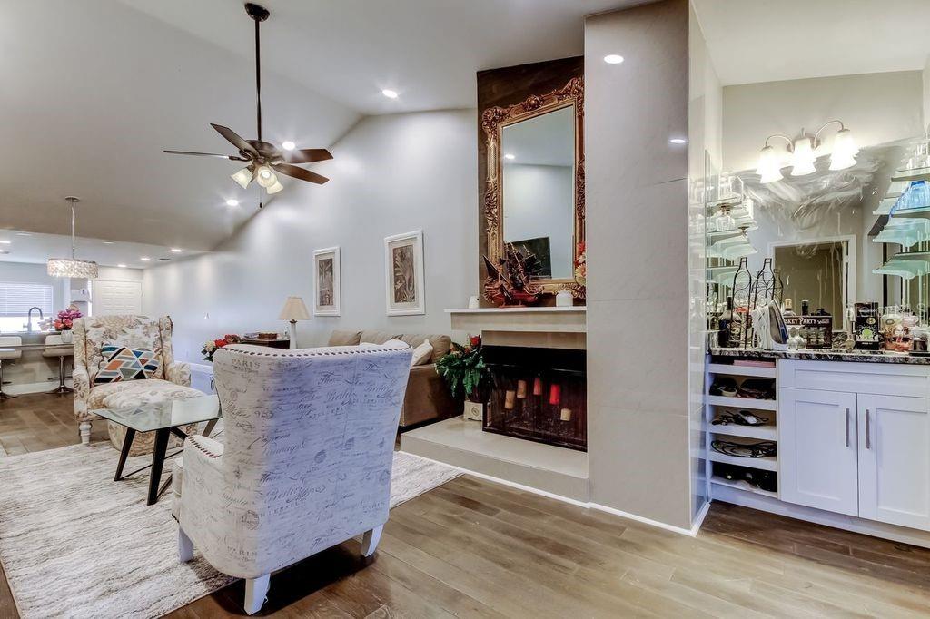 Image 17 of 31 For 3163 Landmark Drive 623