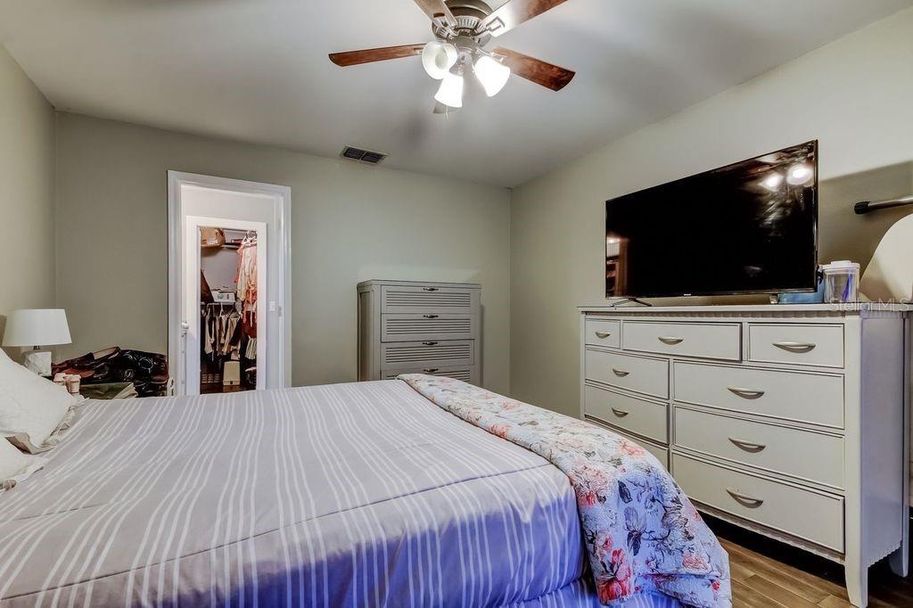 Image 23 of 31 For 3163 Landmark Drive 623