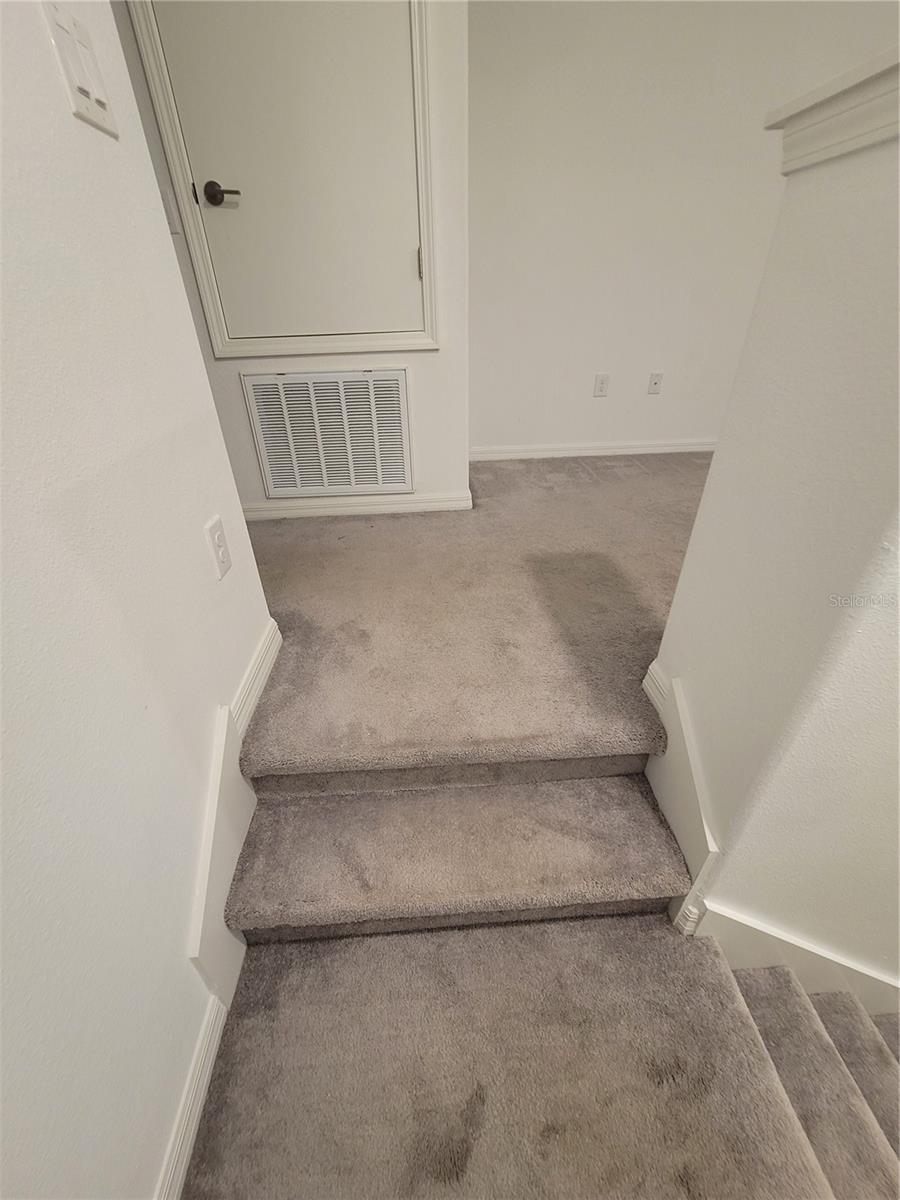 Image 15 of 39 For 21842 Lyonia Lane