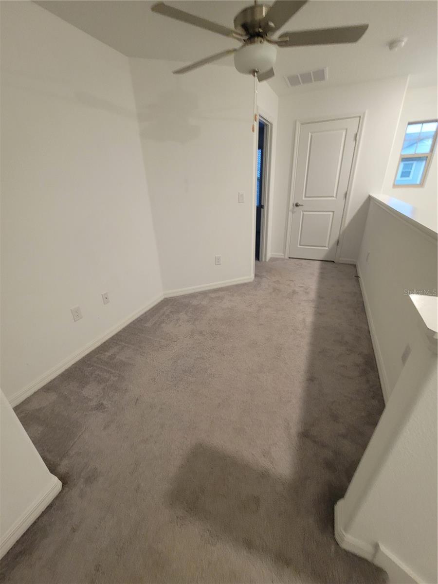 Image 17 of 39 For 21842 Lyonia Lane