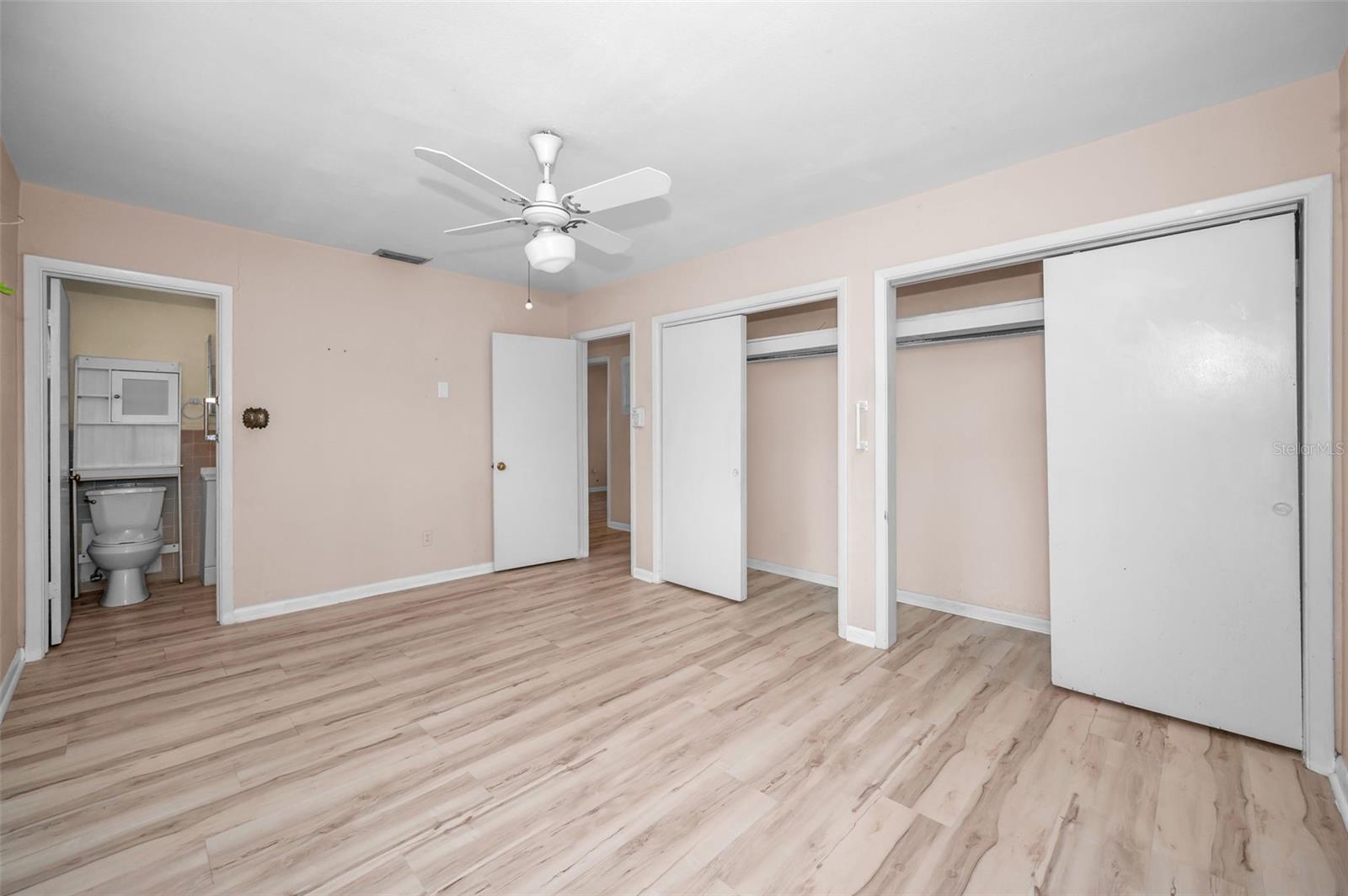 Image 27 of 57 For 2122 Erna Drive