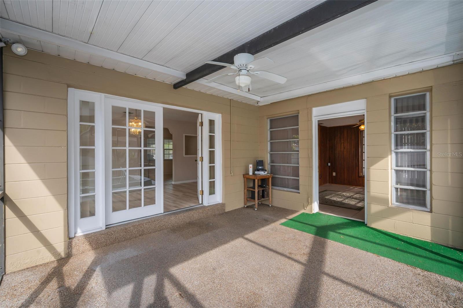 Image 35 of 57 For 2122 Erna Drive