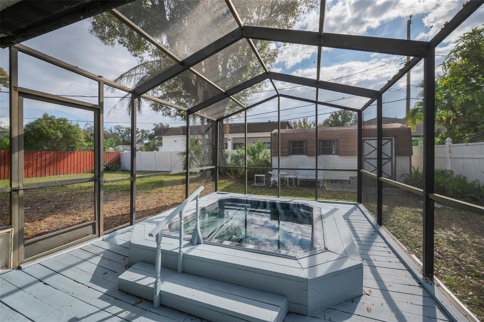 Image 37 of 57 For 2122 Erna Drive