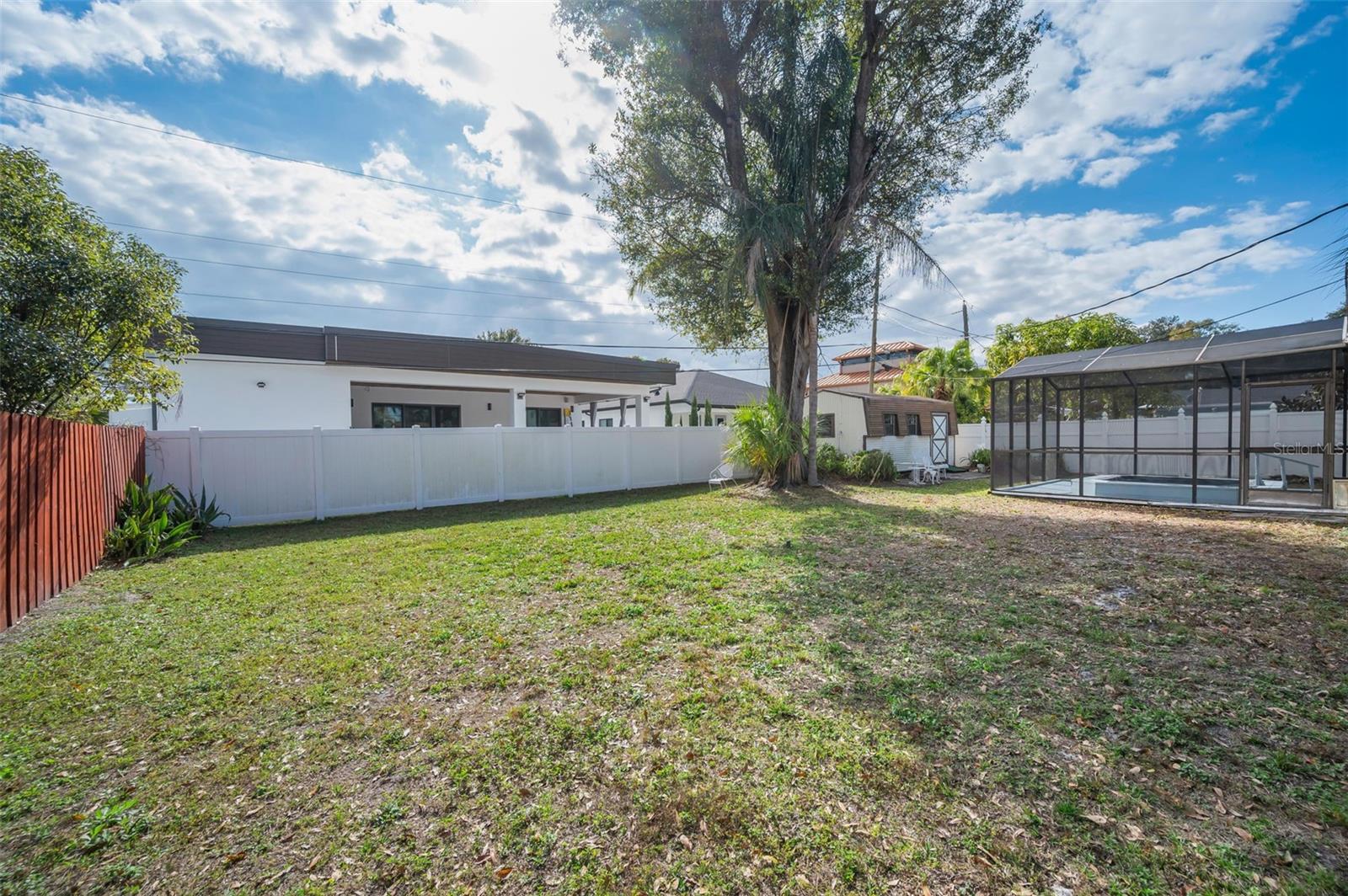 Image 51 of 57 For 2122 Erna Drive