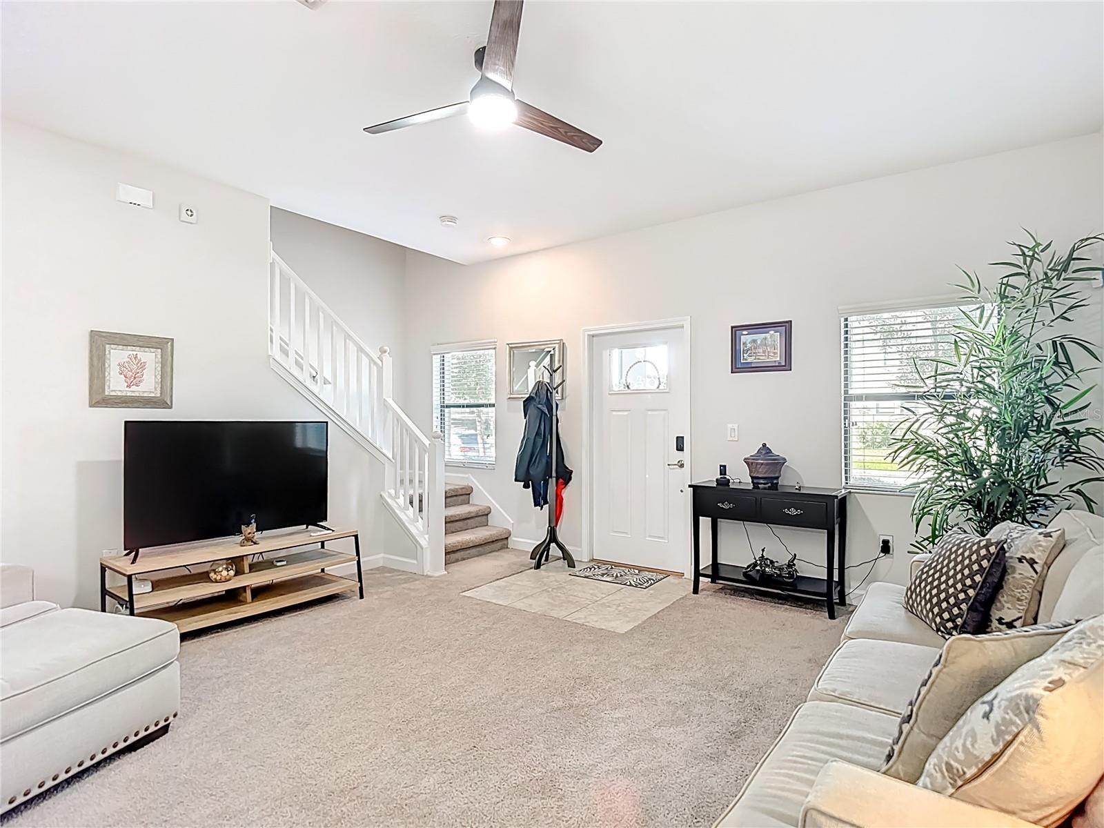 Image 8 of 47 For 28599 Tranquil Lake Circle