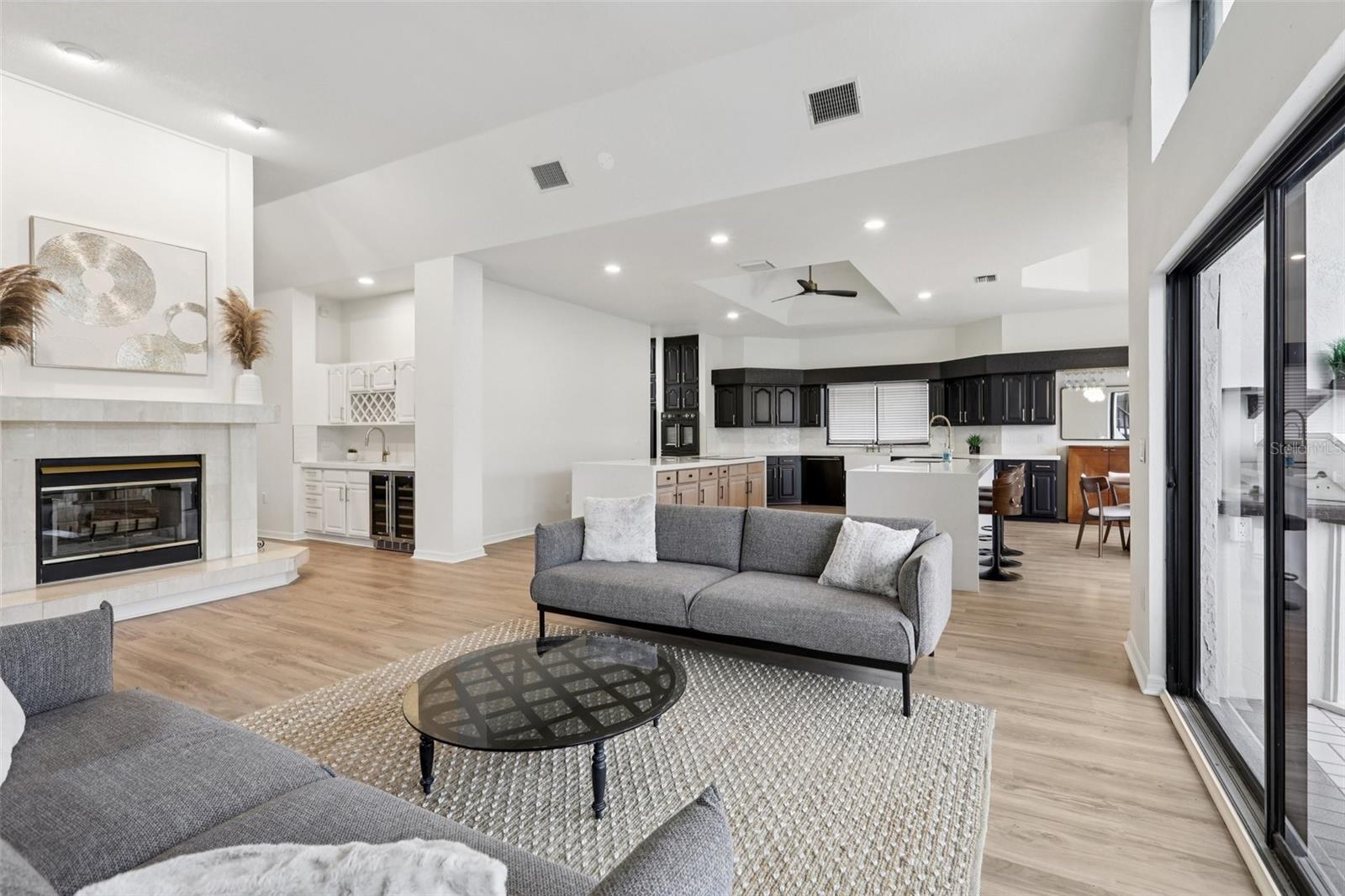 Image 12 of 72 For 120 8th Street E