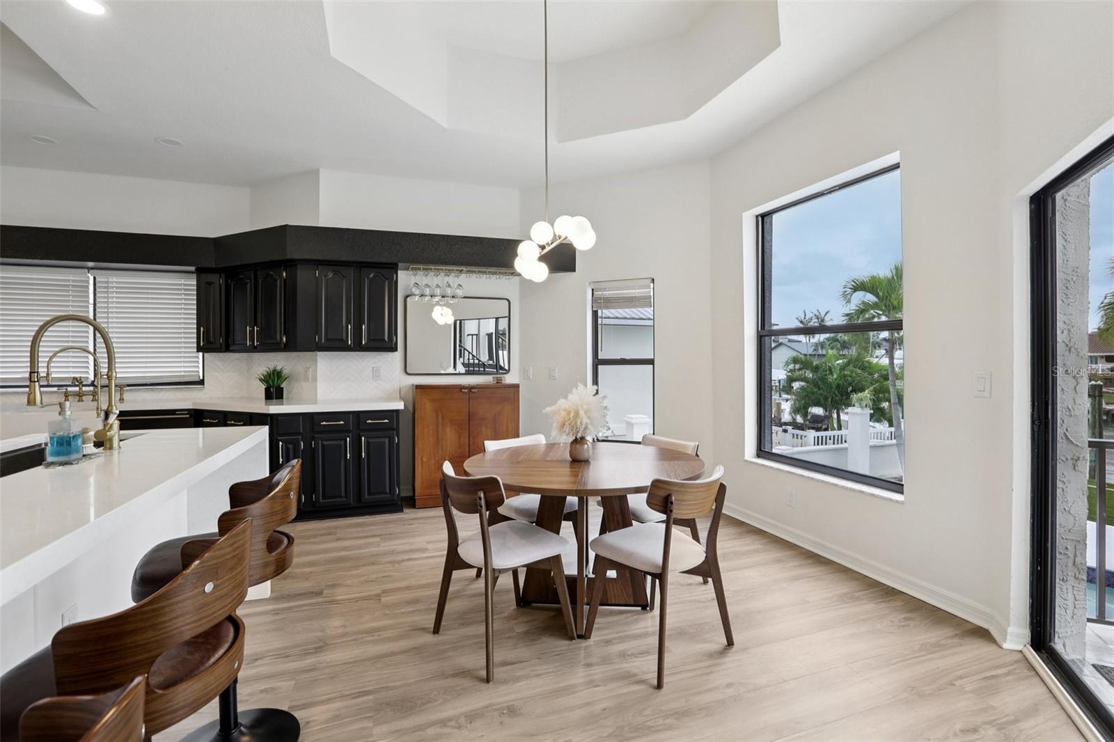 Image 18 of 72 For 120 8th Street E