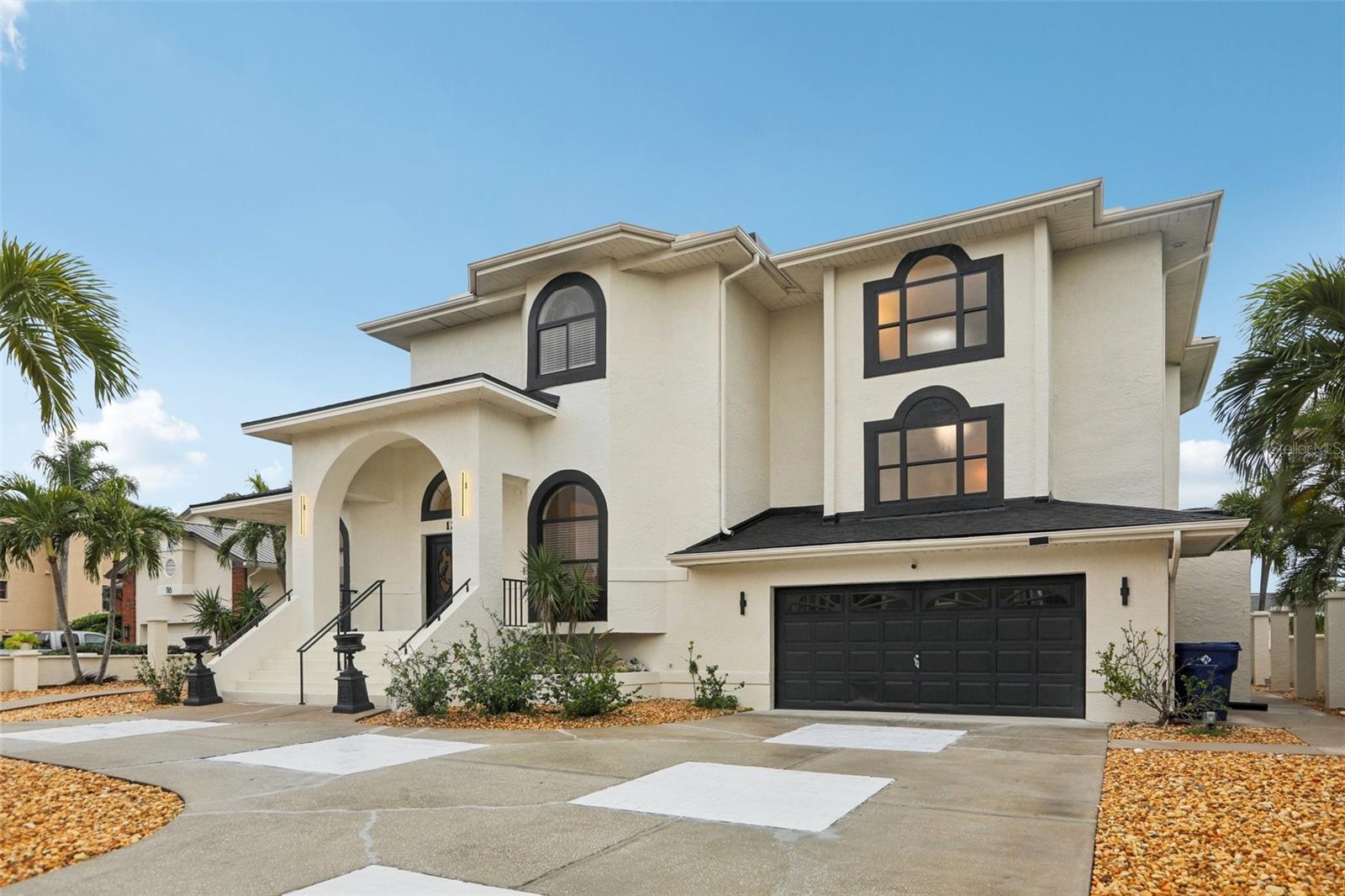 Image 2 of 72 For 120 8th Street E