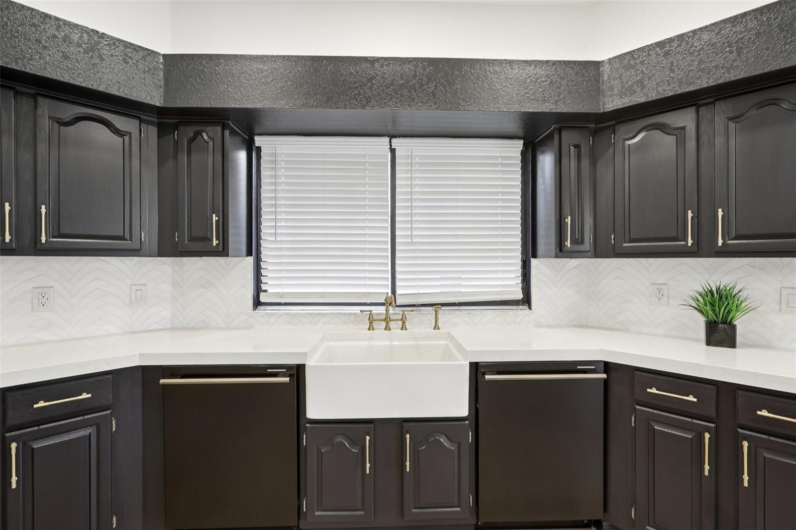 Image 23 of 72 For 120 8th Street E