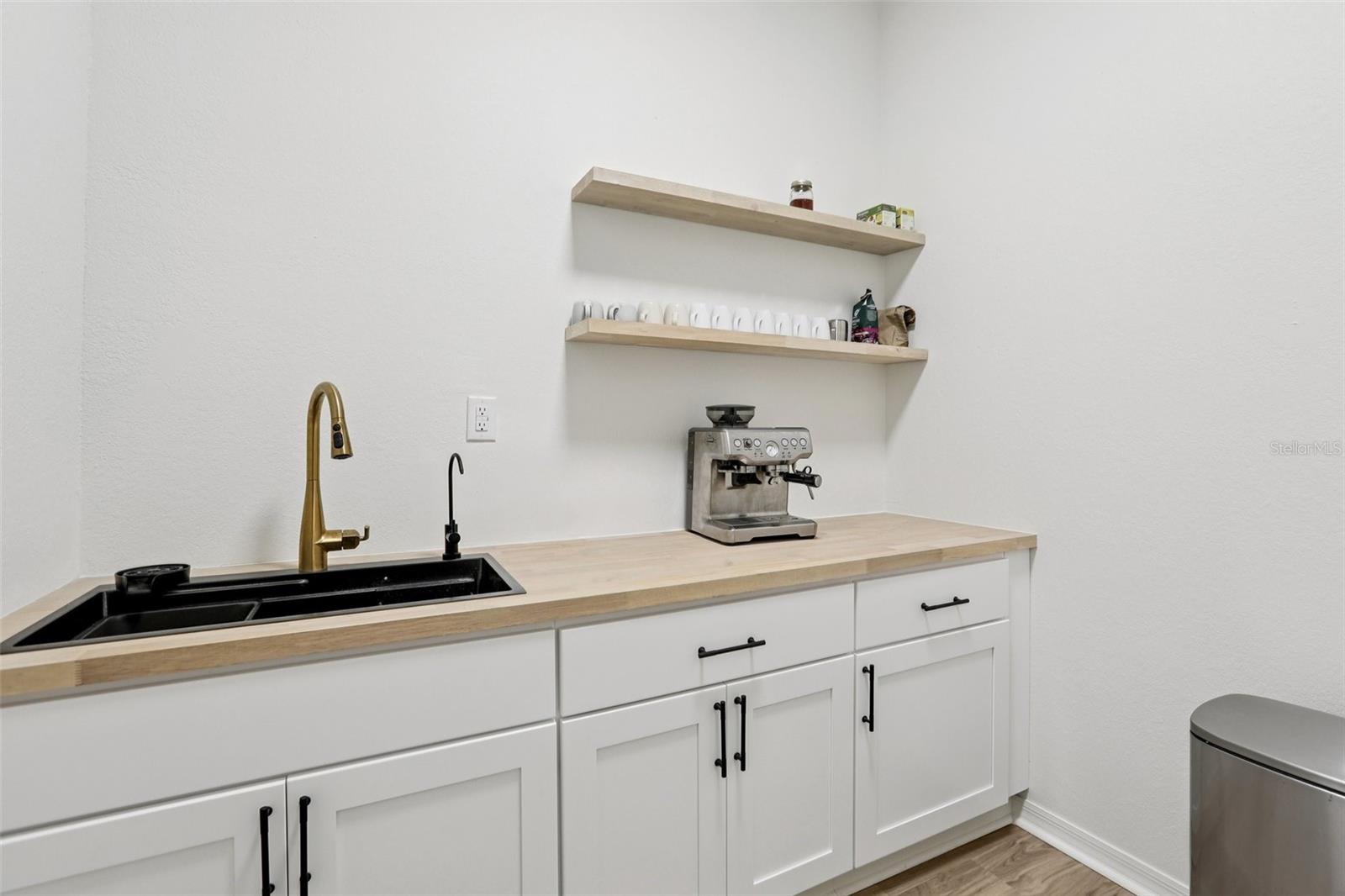 Image 26 of 72 For 120 8th Street E