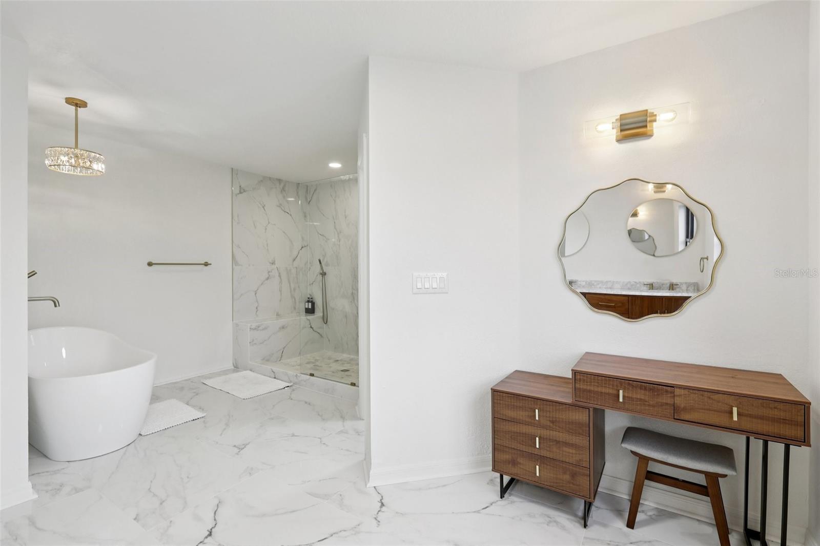 Image 30 of 72 For 120 8th Street E