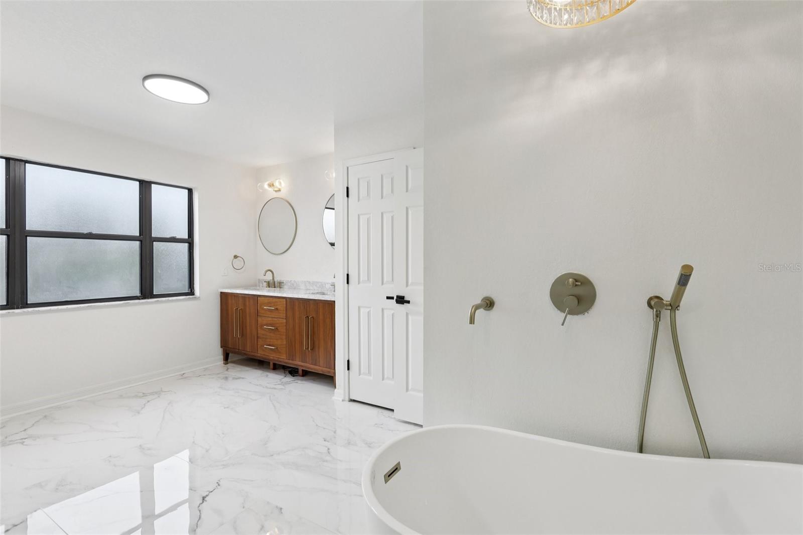 Image 32 of 72 For 120 8th Street E