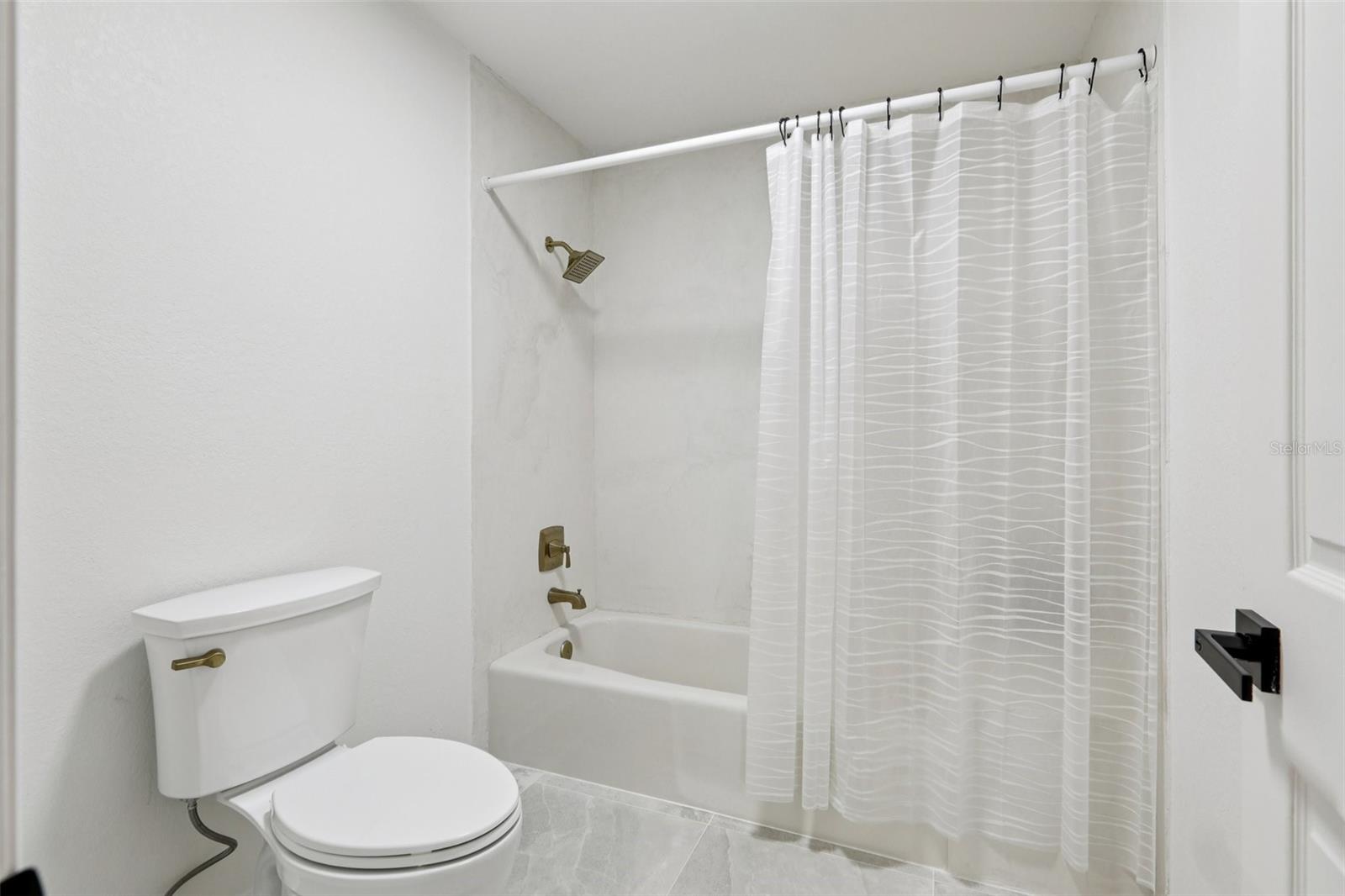 Image 40 of 72 For 120 8th Street E