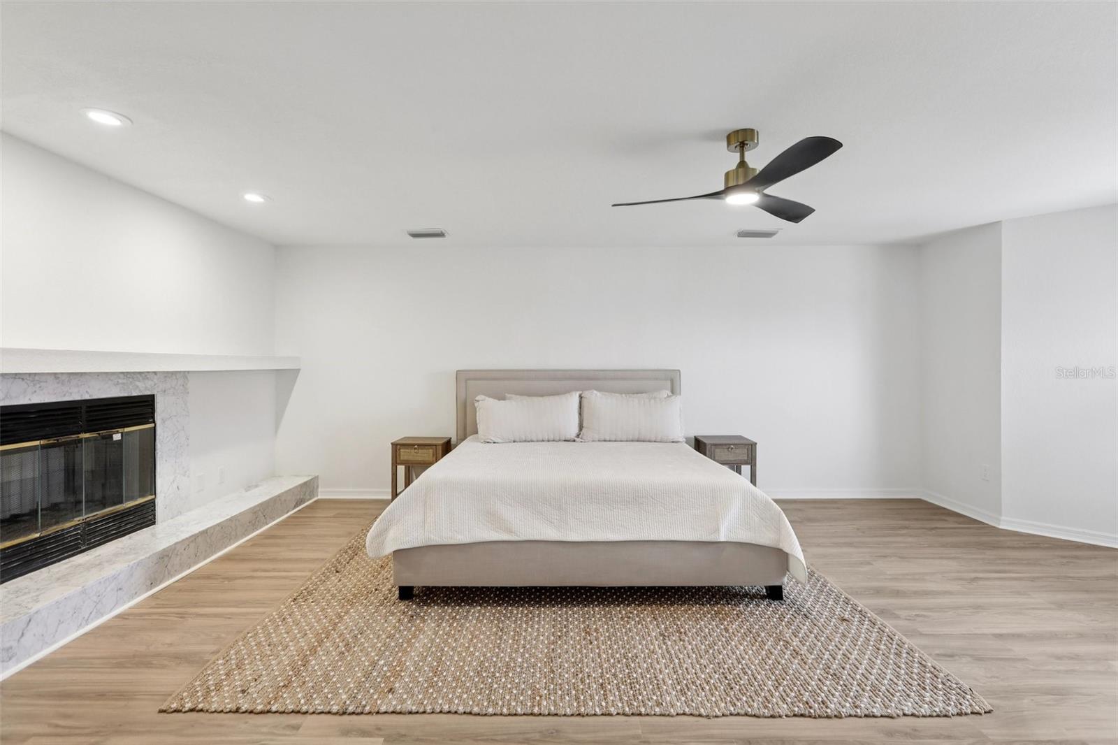 Image 41 of 72 For 120 8th Street E