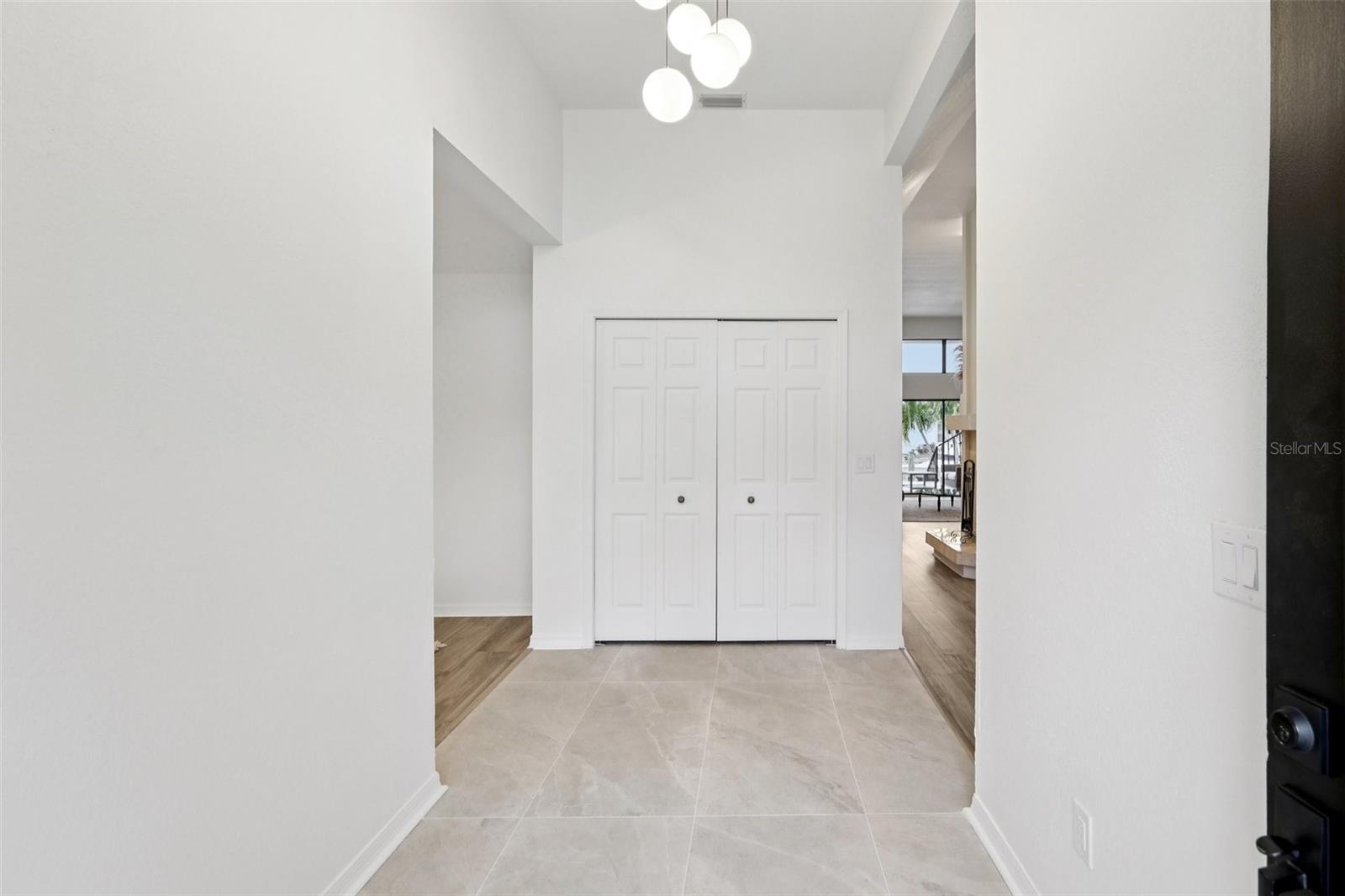 Image 7 of 72 For 120 8th Street E