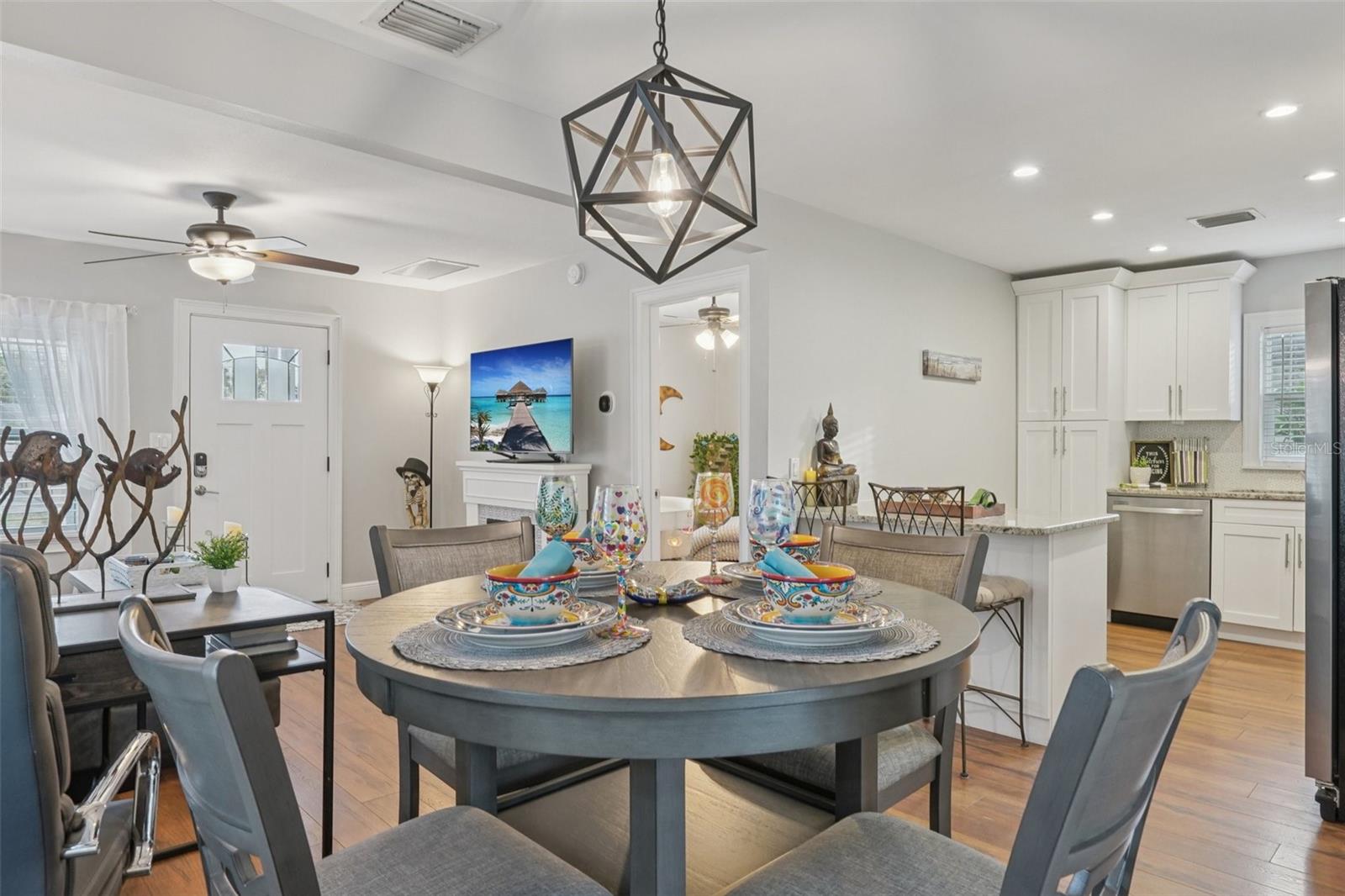 Image 11 of 49 For 2172 42nd Avenue N