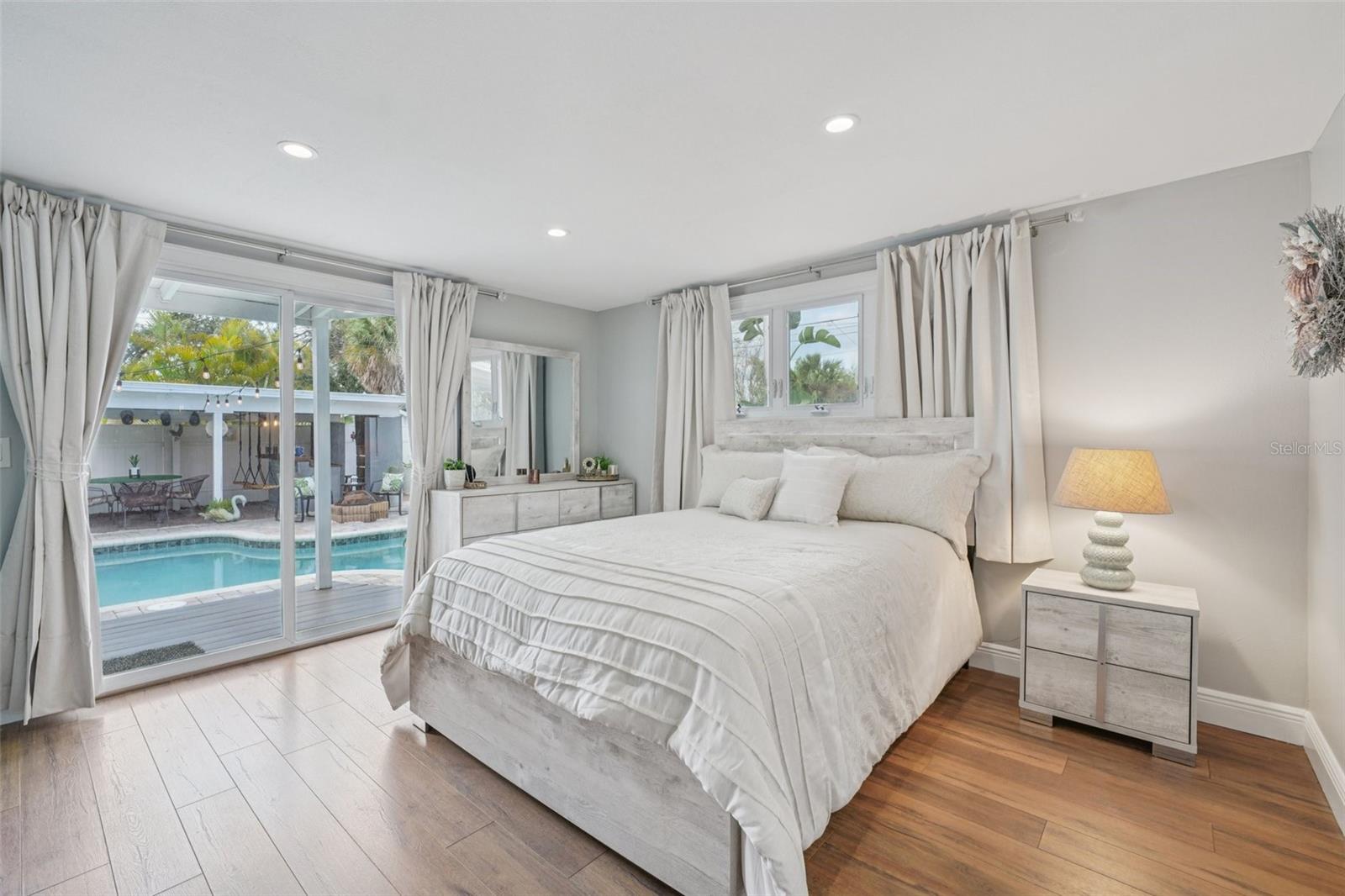 Image 25 of 49 For 2172 42nd Avenue N