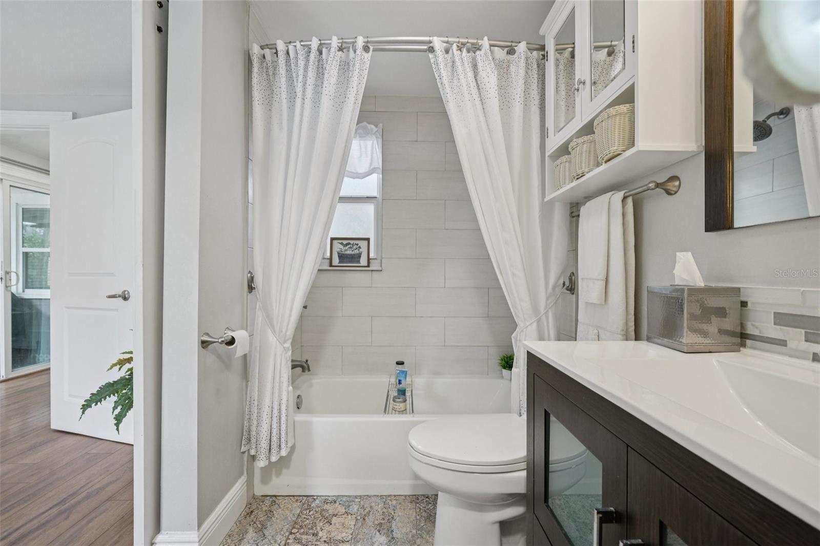 Image 27 of 49 For 2172 42nd Avenue N