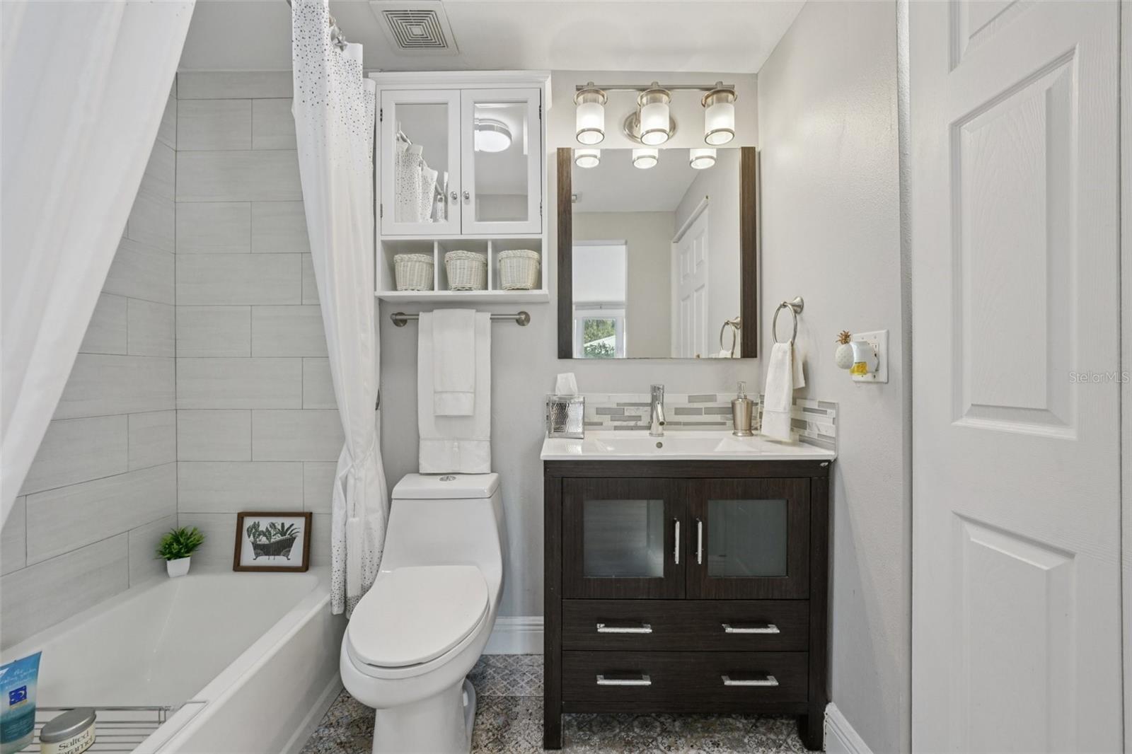 Image 29 of 49 For 2172 42nd Avenue N