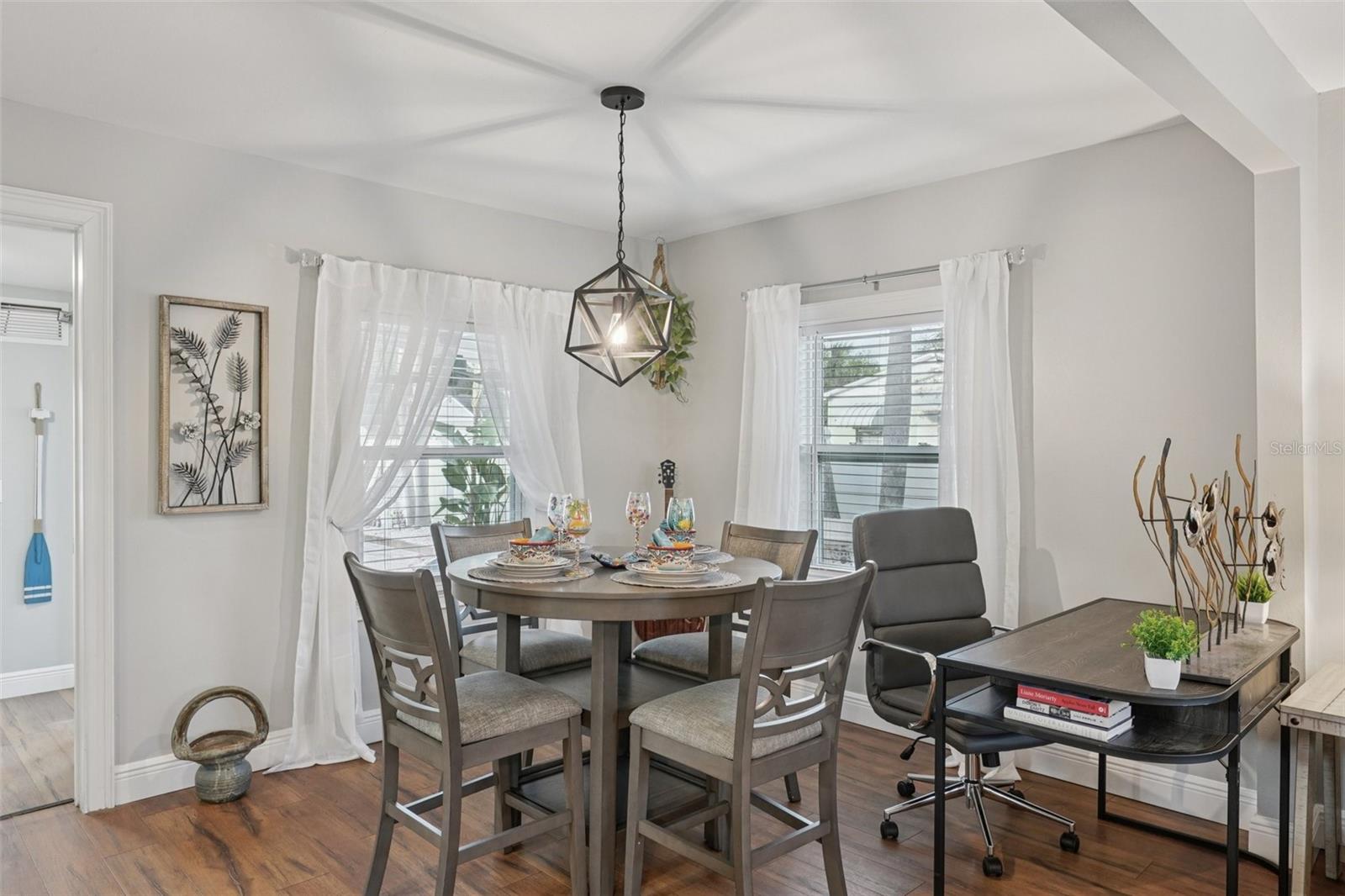 Image 9 of 49 For 2172 42nd Avenue N