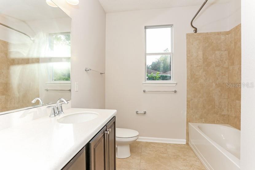 Image 17 of 20 For 124 Medio Drive