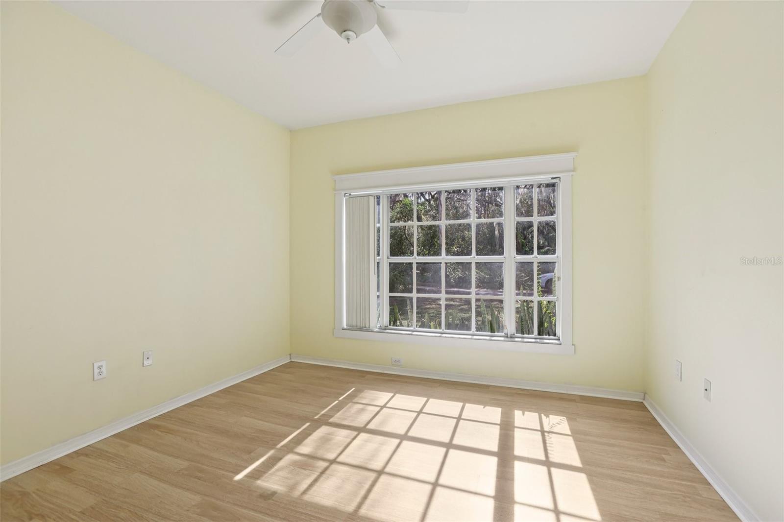 Image 20 of 28 For 12707 Linda Drive