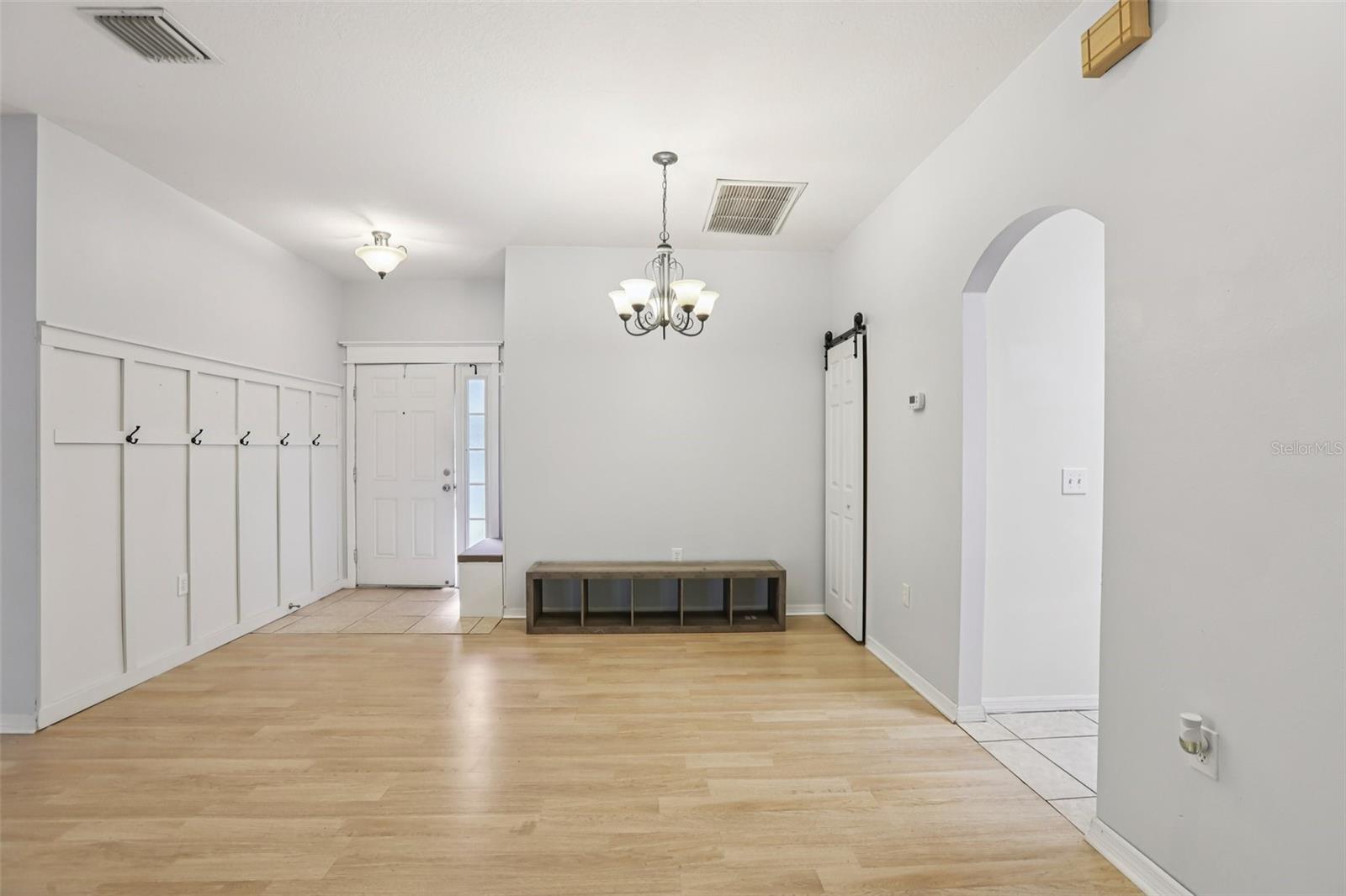 Image 4 of 28 For 12707 Linda Drive