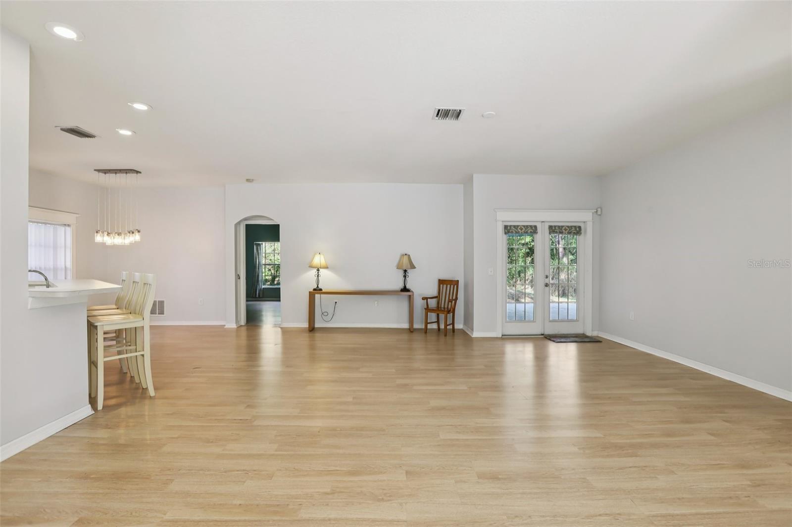 Image 6 of 28 For 12707 Linda Drive