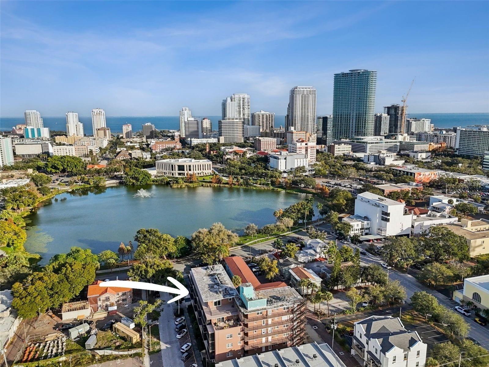 Image 2 of 39 For 750 Burlington Avenue N 4l