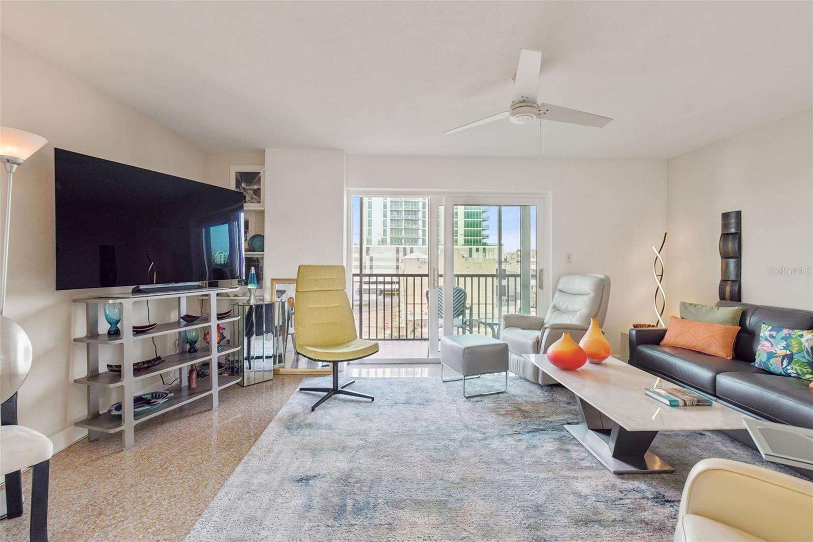 Image 20 of 39 For 750 Burlington Avenue N 4l