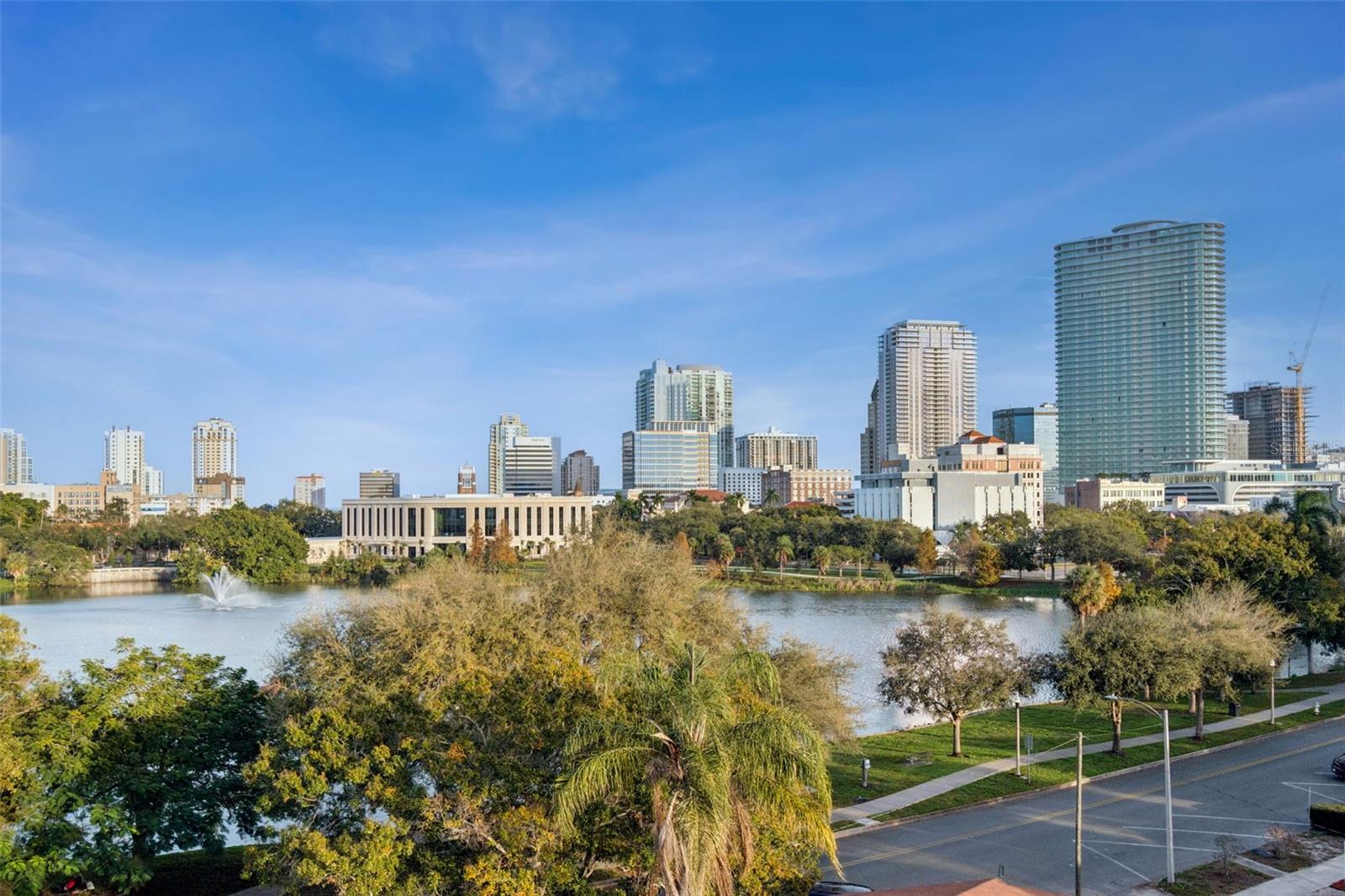 Image 30 of 39 For 750 Burlington Avenue N 4l