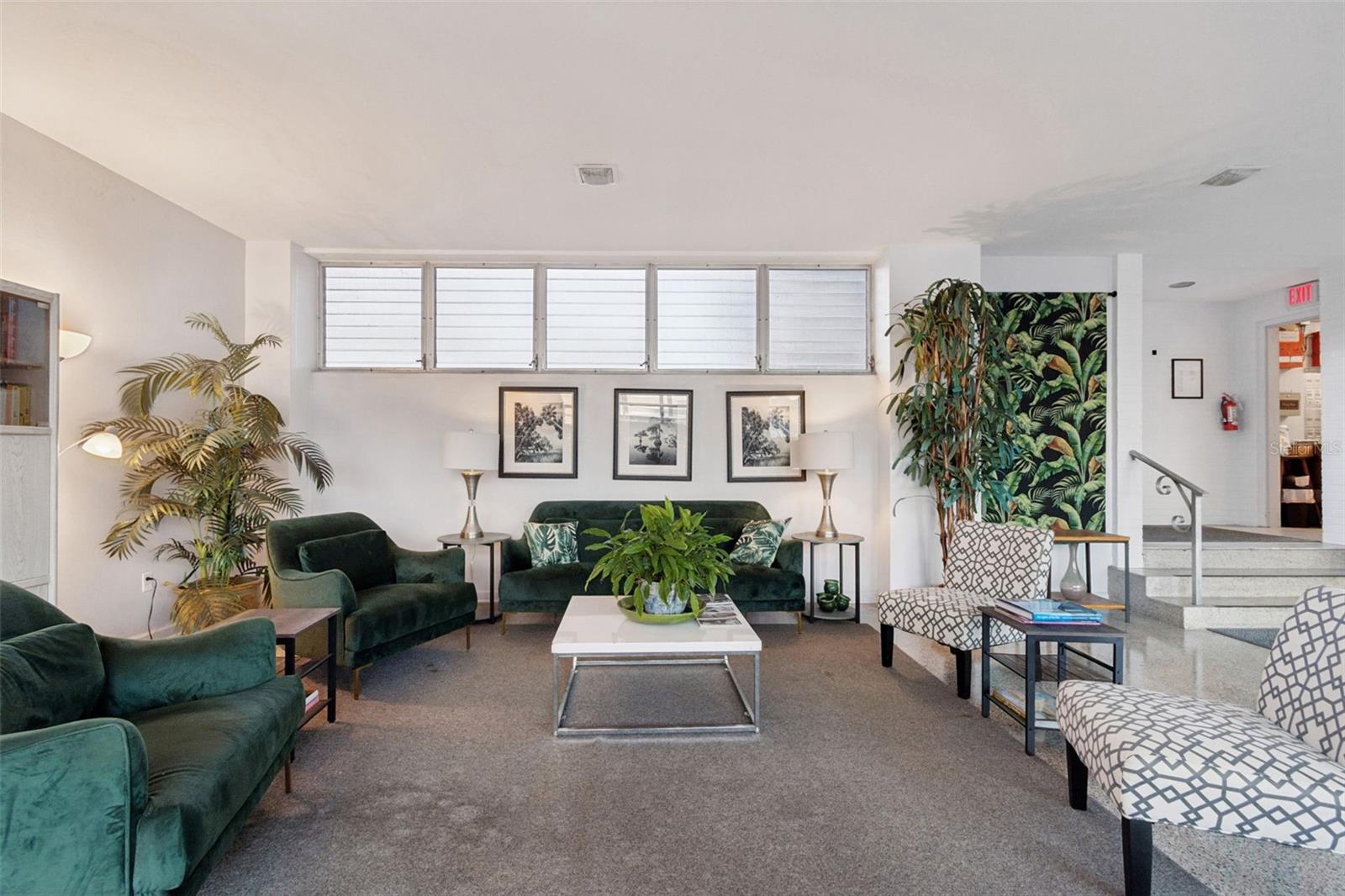 Image 35 of 39 For 750 Burlington Avenue N 4l